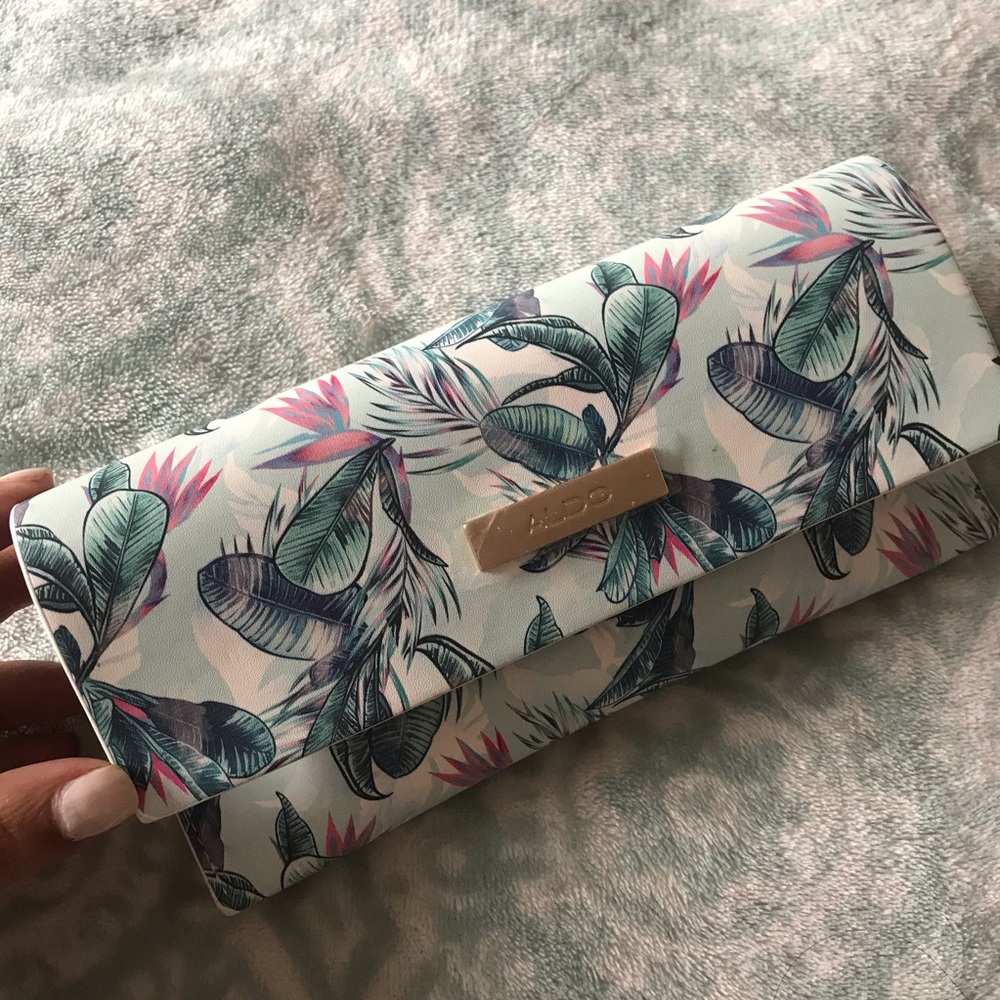 ALDO subglasses case